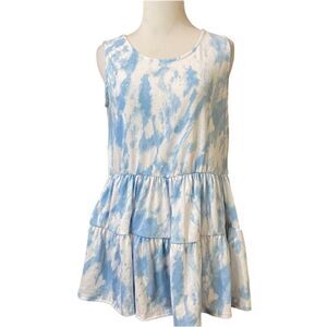 NWOT LuLaroe Tiered Blue White Sleeveless Top Eliana